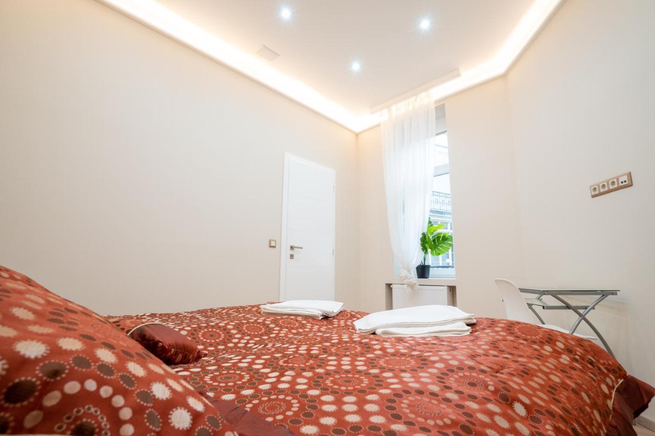 Modern, Quiet & Cozy Apartment In The Middle Of Downtown Near Danube At Fashion Street Budapest Kültér fotó